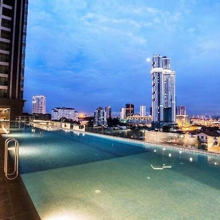 Sks Pavillion Residences By Beestay Management Johor Bahru Exterior photo